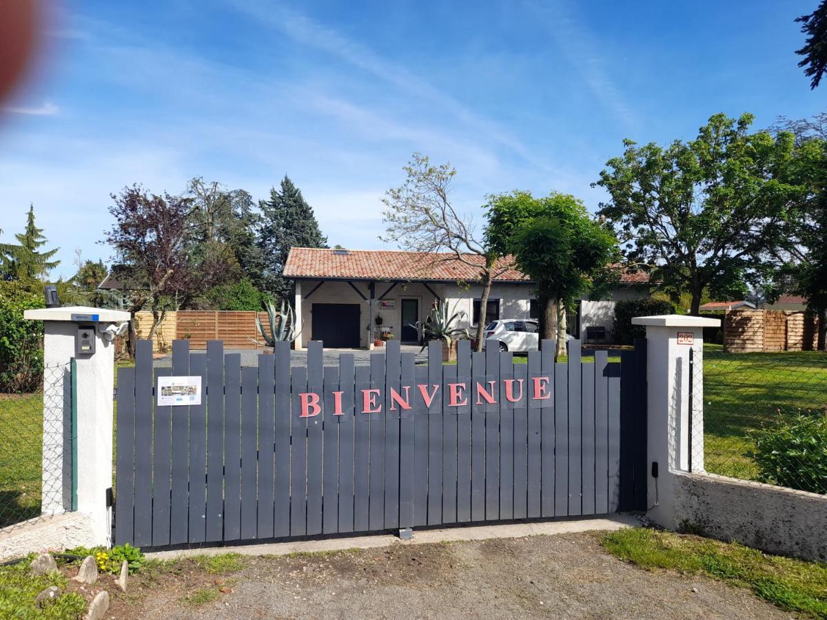 Saint-Bernard  La Maison Du Bonheur, Borne De Recharge Ve מראה חיצוני תמונה